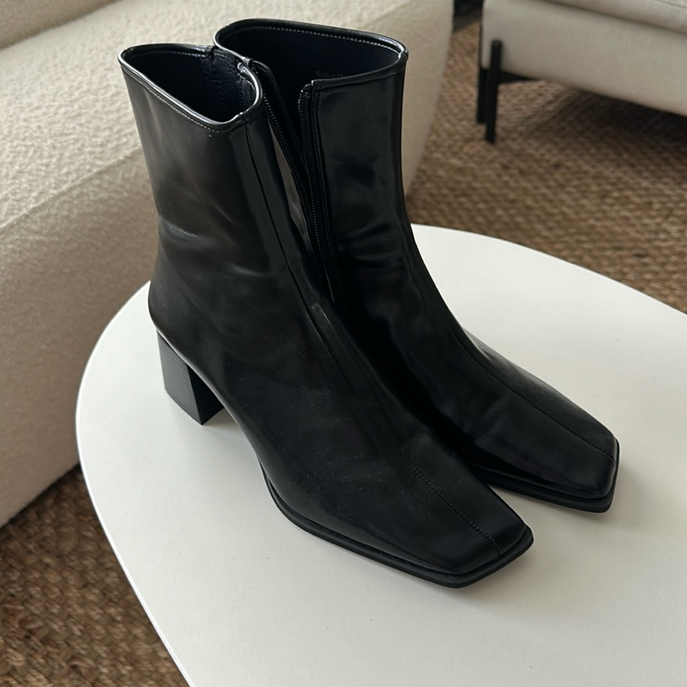 Jeffery campbell black booties